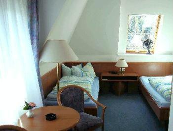 Hotel Garni Wilhelmsruher Damm Берлин Номер фото